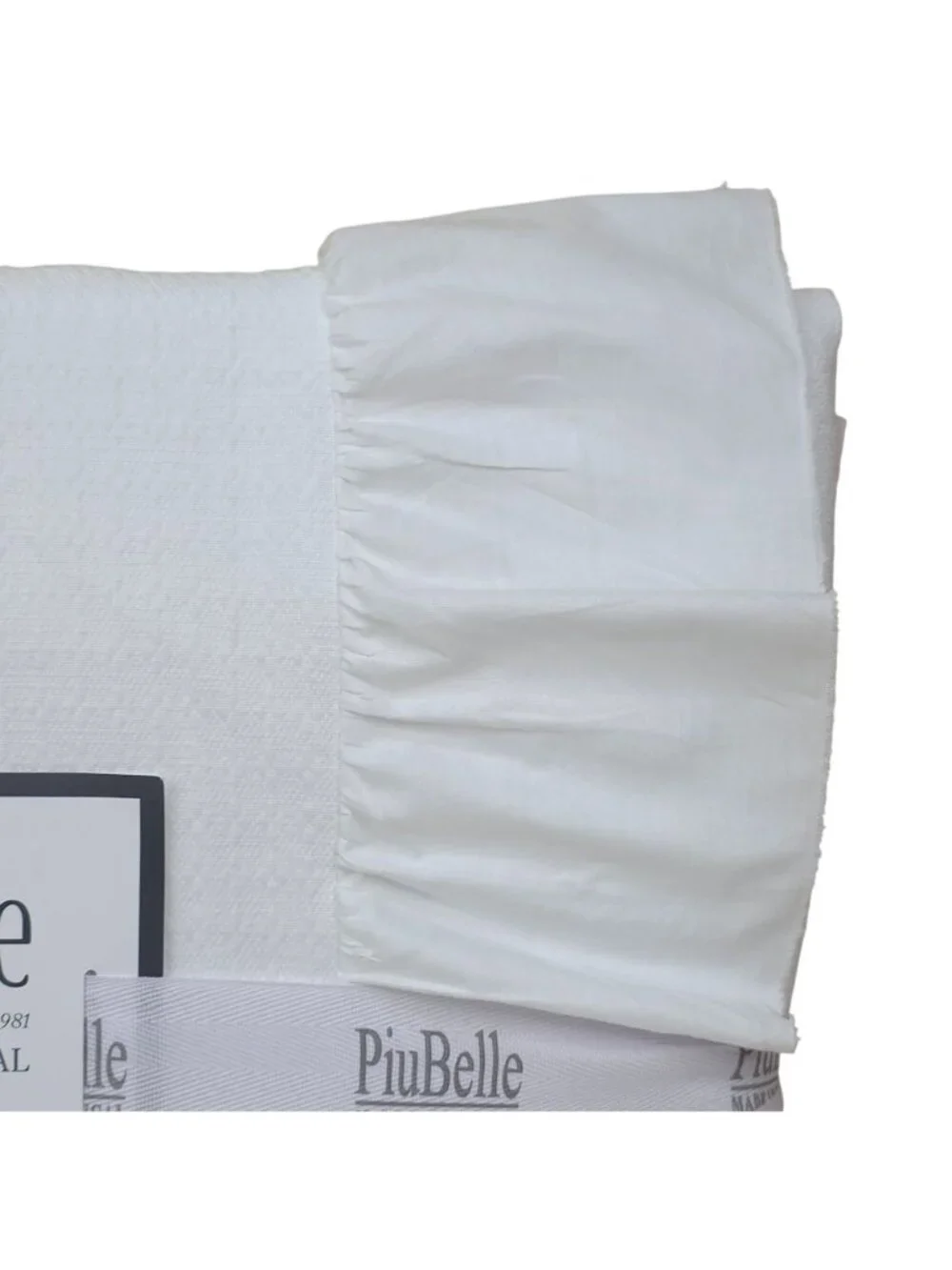 PiuBelle Queen Coverlet 100% Cotton Ruffled Edge 88x94 Made In Portugal White